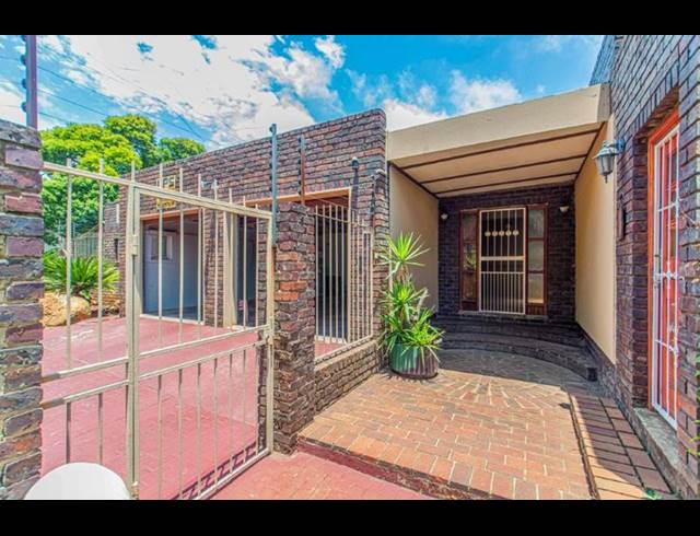 4 BEDROOM HOUSE FOR SALE IN RANDHART